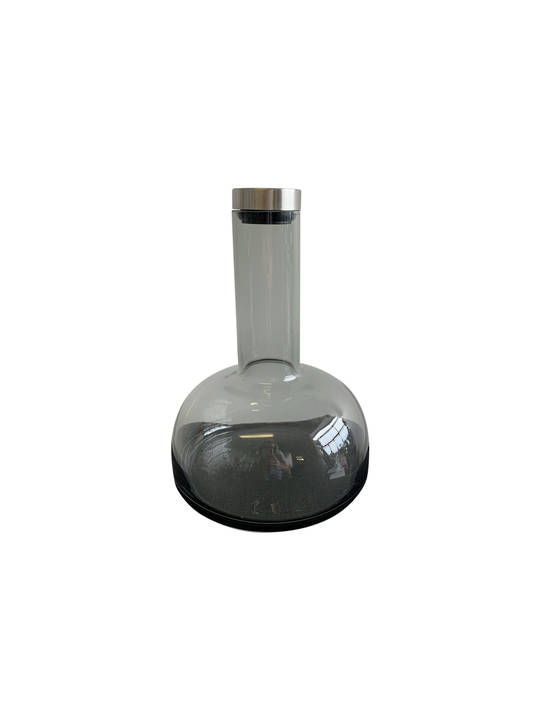 SMOKEY BLACK WATER DECANTER WITH STOPPER